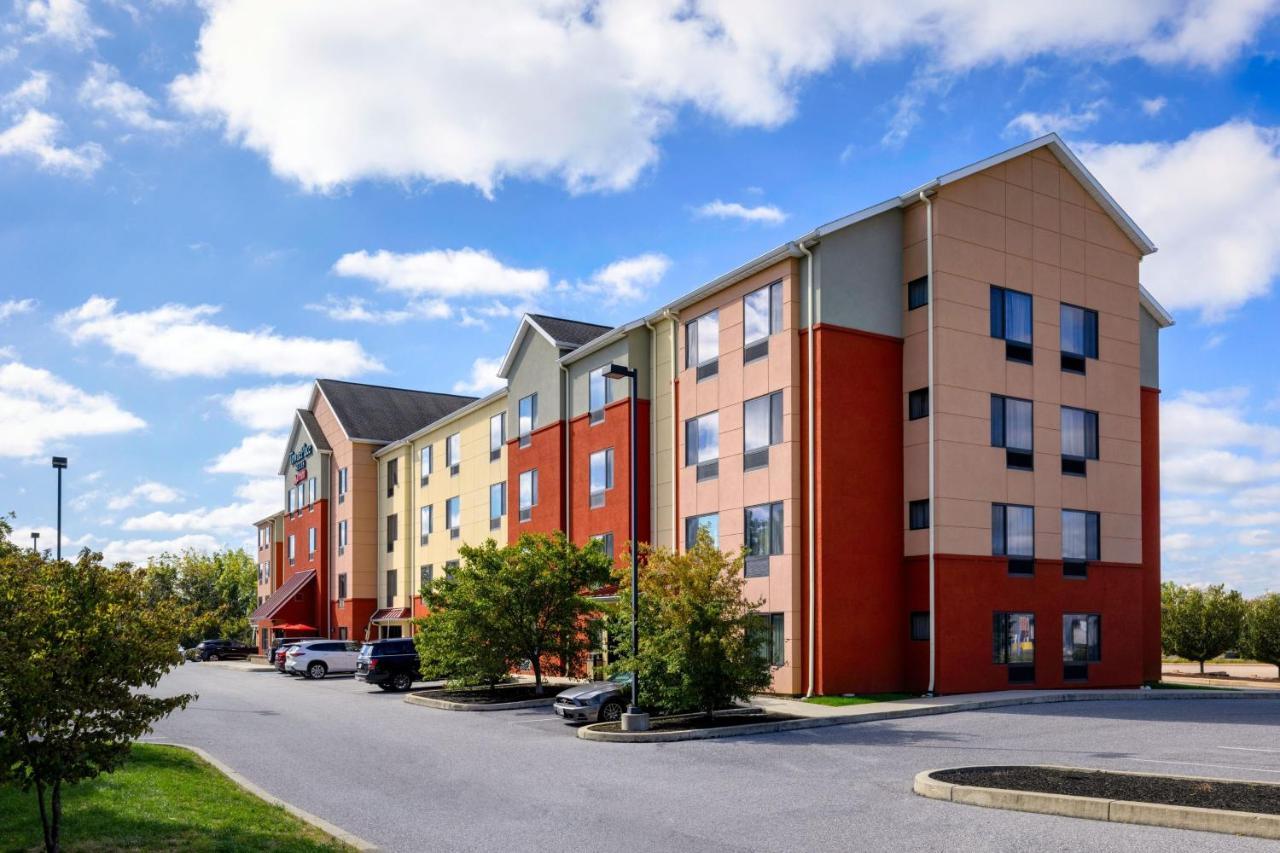 Towneplace Suites By Marriott York Exterior photo