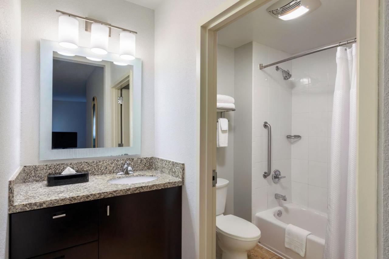 Towneplace Suites By Marriott York Exterior photo