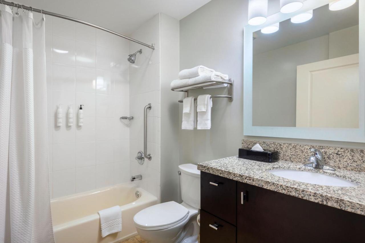 Towneplace Suites By Marriott York Exterior photo