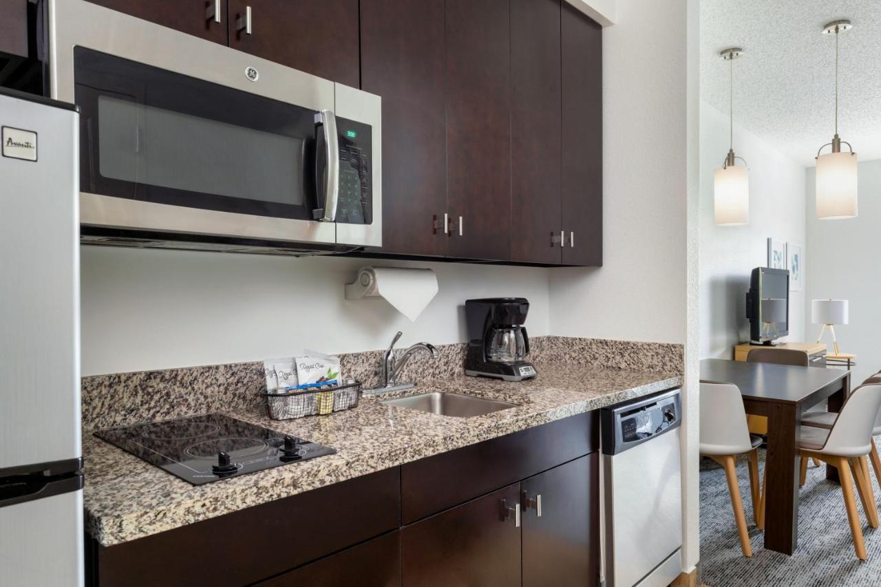 Towneplace Suites By Marriott York Exterior photo