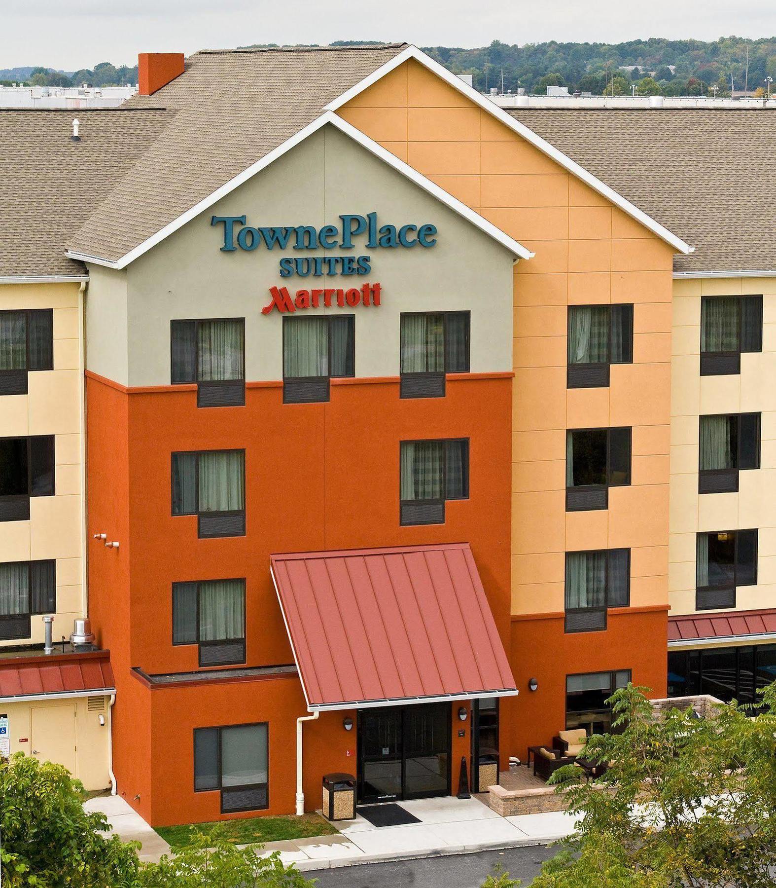 Towneplace Suites By Marriott York Exterior photo